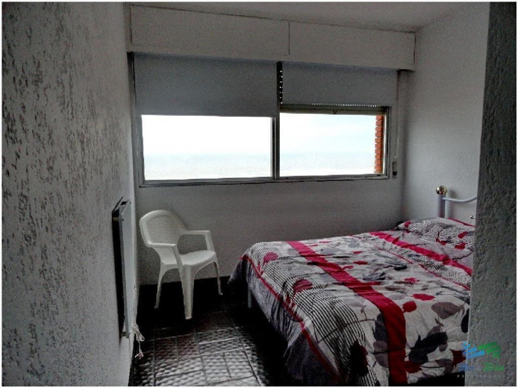 Apartamento en Brava, 2 dormitorios *