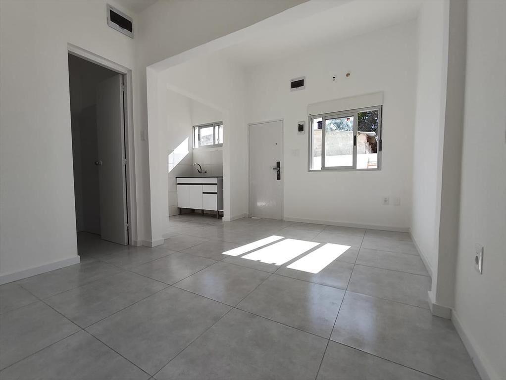 Venta monoambiente con renta en complejo cerrado- Carrasco