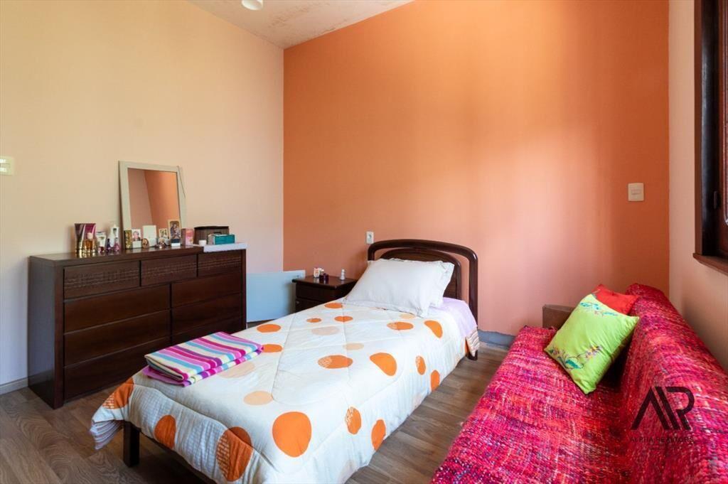 Venta casa 3 dormitorios y escritorio, barbacoa, zona Ce...