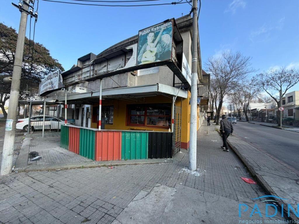 Venta Local Comercial con Vivienda en Barrio Cerrito