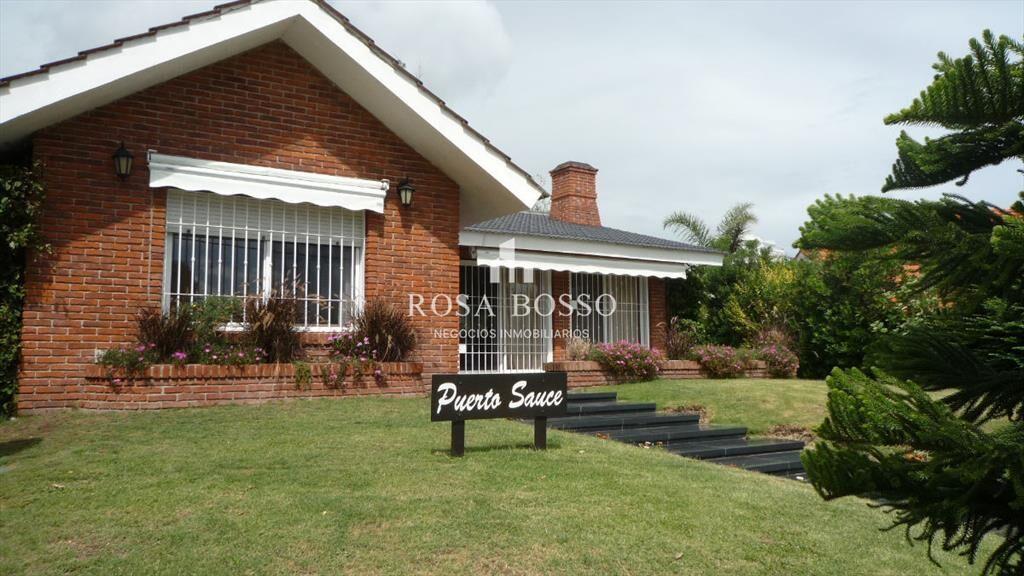 CASA PUNTA DEL ESTE PLAYA MANSA 4 DORMITORIOS