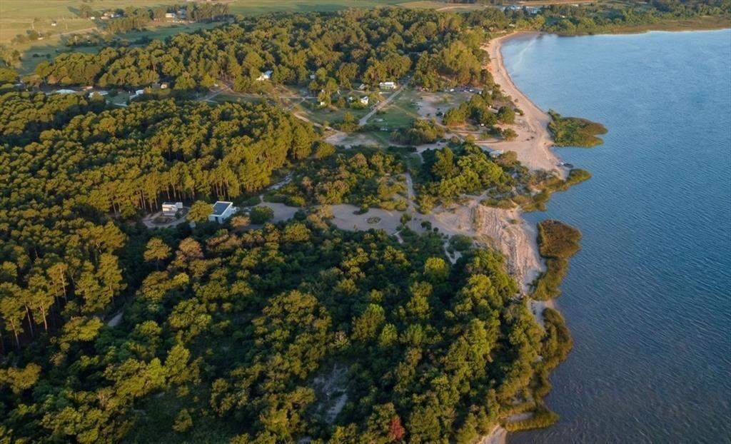 Terreno de una Hectárea a Metros del Río - Carmelo