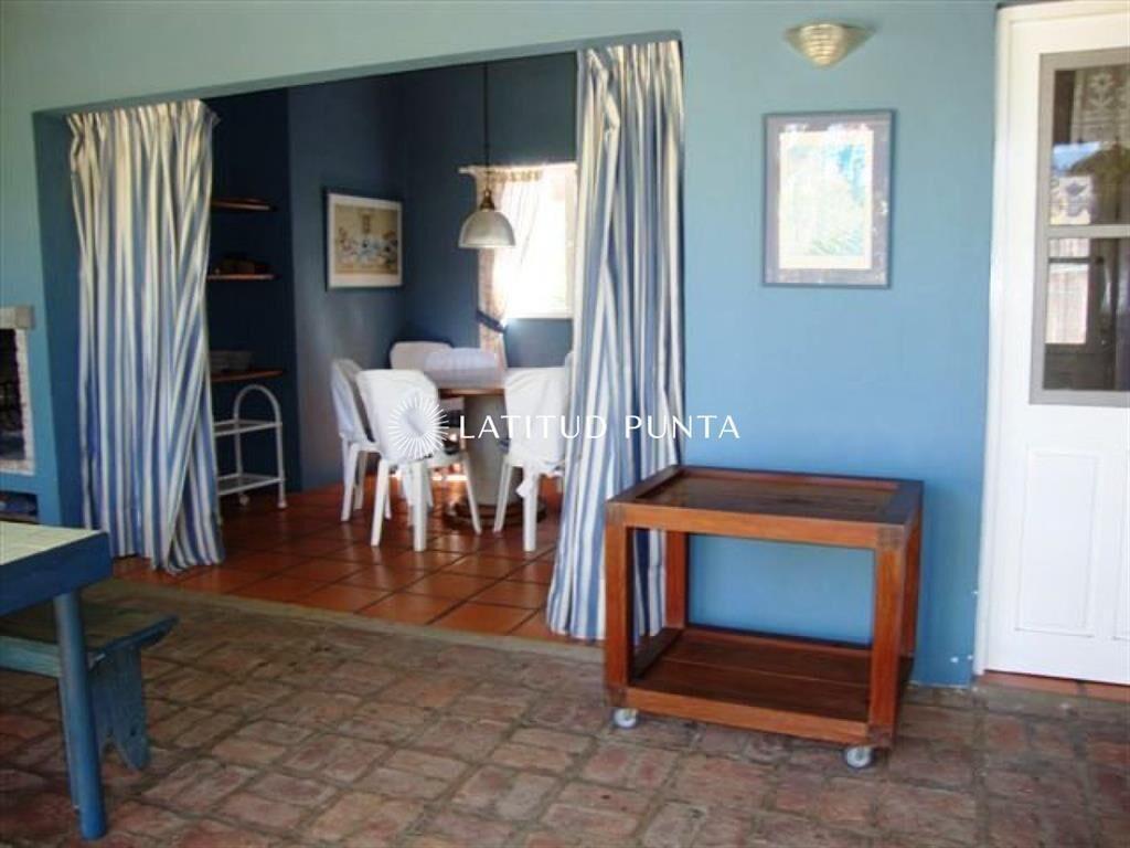 Casa en Montoya, 4 dormitorios