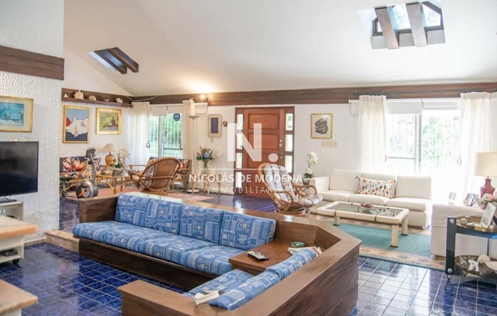 CASA EN VENTA EN ZONA CANTEGRIL, METROS DE Y
