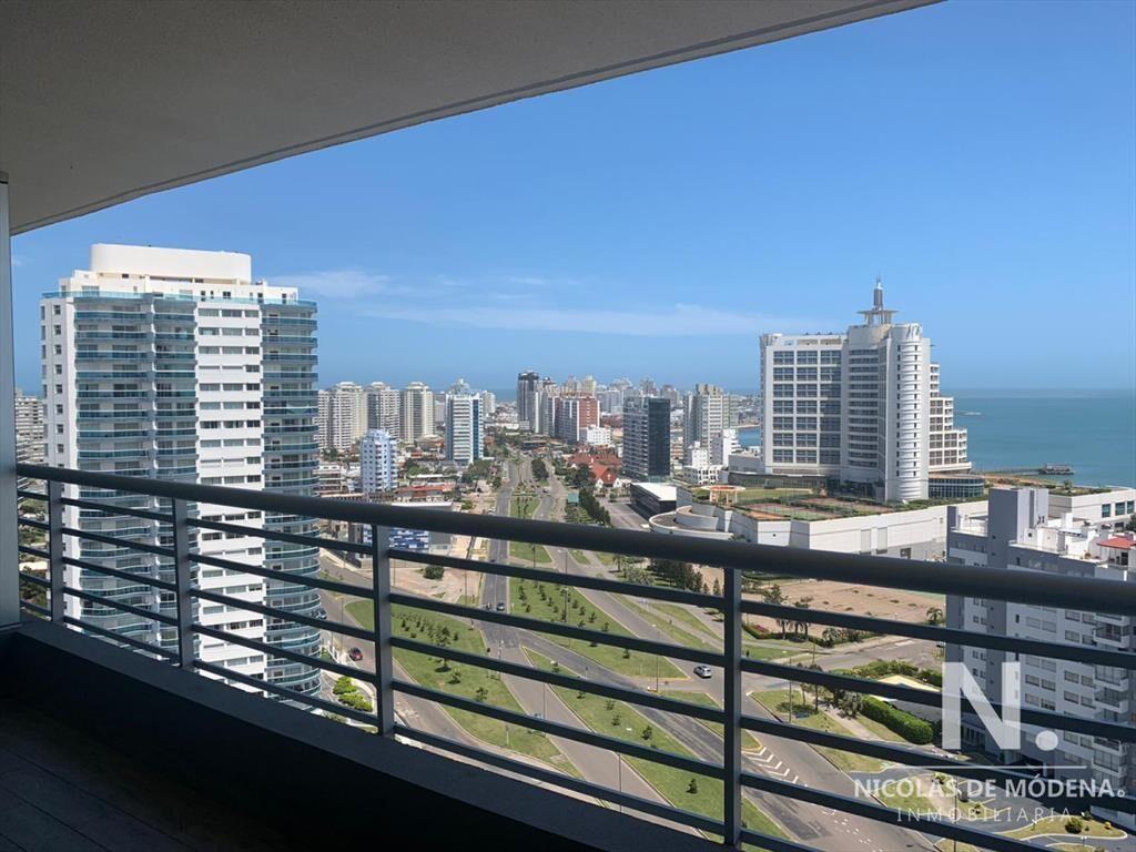 Apartamento de dos Dormitorios con Vista al Mar en Venta Al