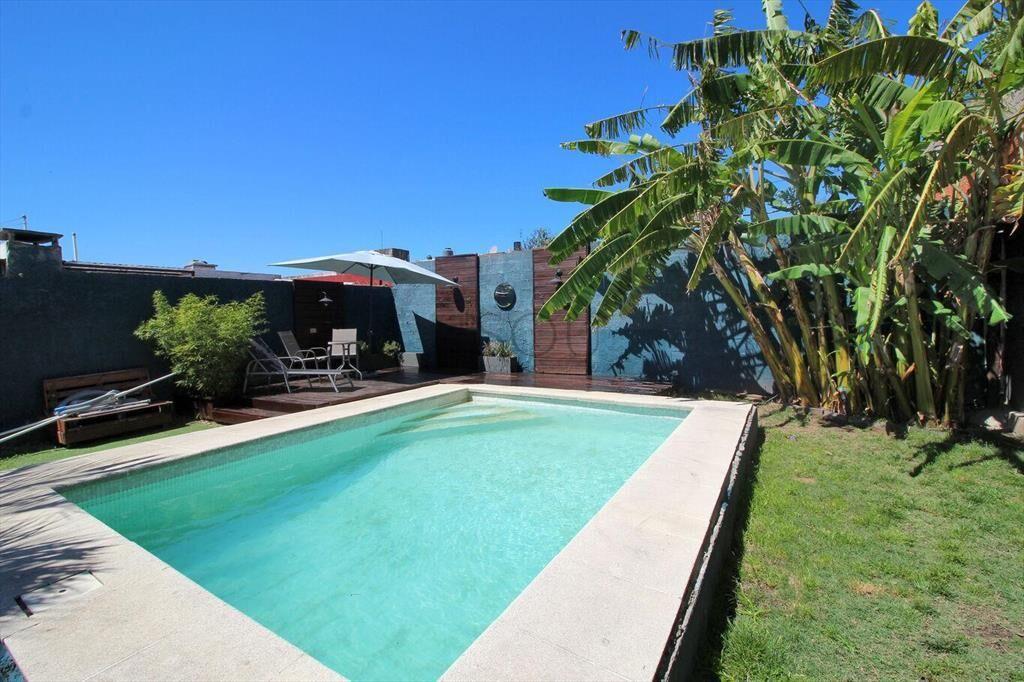 Venta casa 4 dormitorios, garage y piscina en Unión.