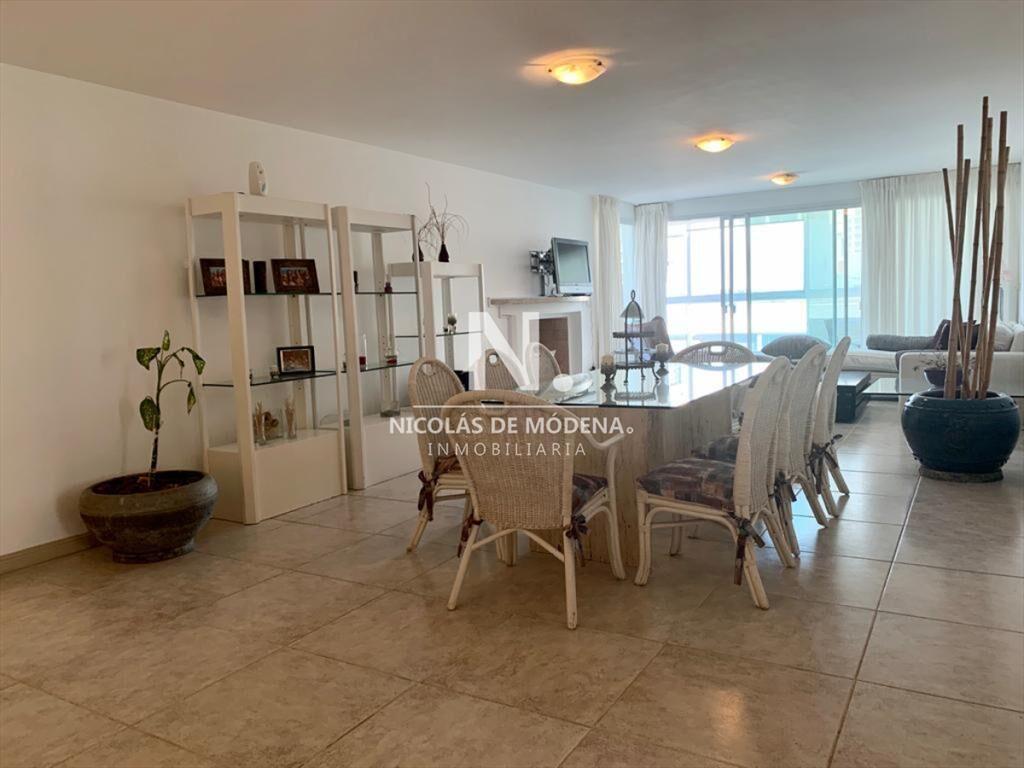 Oportunidad Apartamento en Venta y Alquiler de -