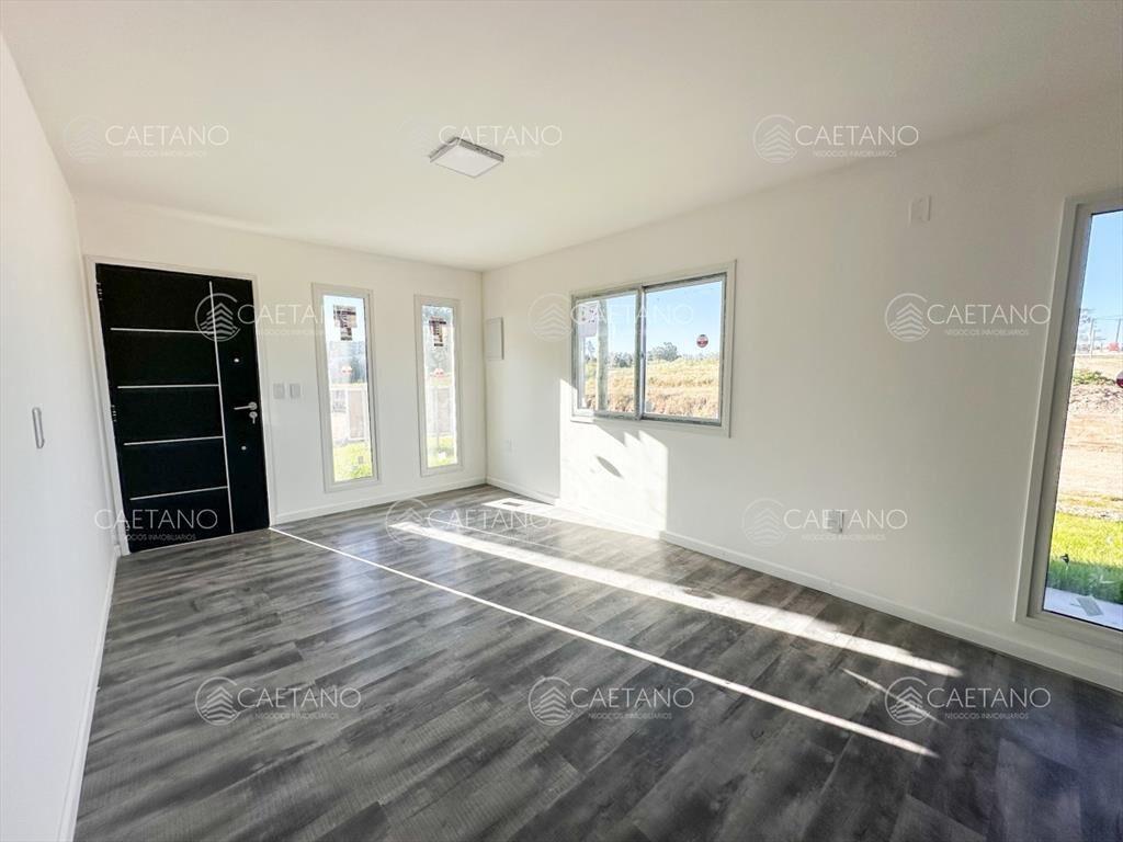 VENTA CASA 2 DORMITORIOS 1 BAÃ?O A ESTRENAR 4H