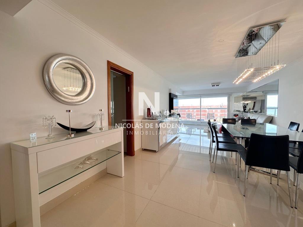 Departamento en venta de 3 dormitorios en Miami
