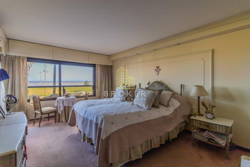 Venta apartamento 5 dormitorios en Punta Uruguay