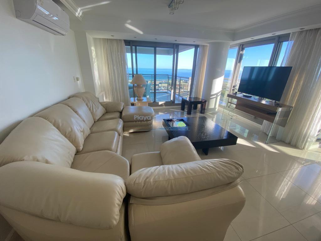 Apartamento en Venta de 3 dormitorios en Torre ,