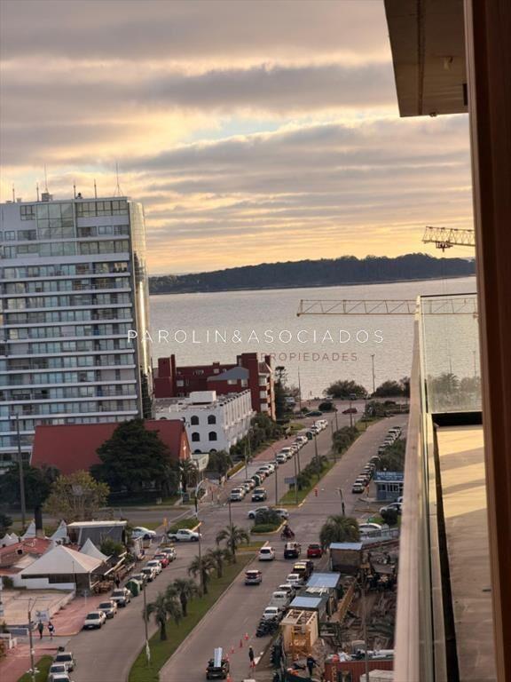 En venta apartamento de 2 dormitorios, con vista