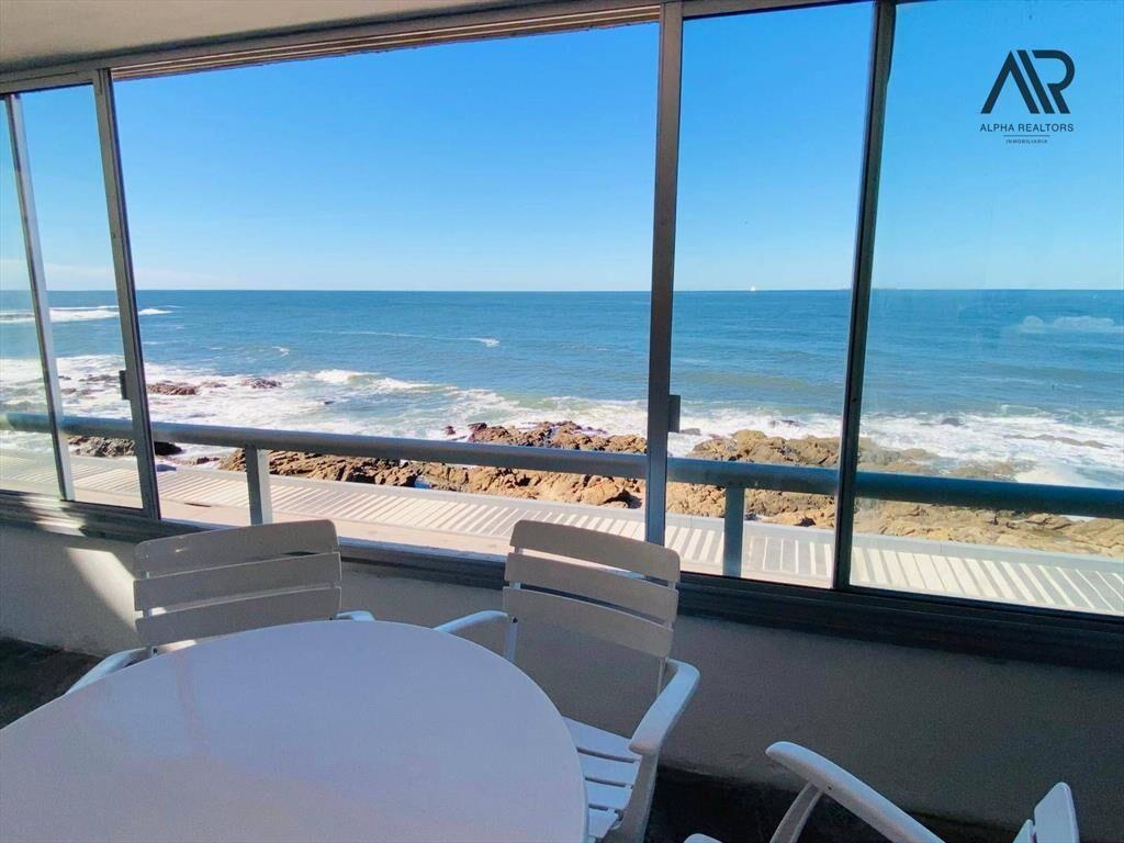 Apartamento en venta c/ cochera en Península
