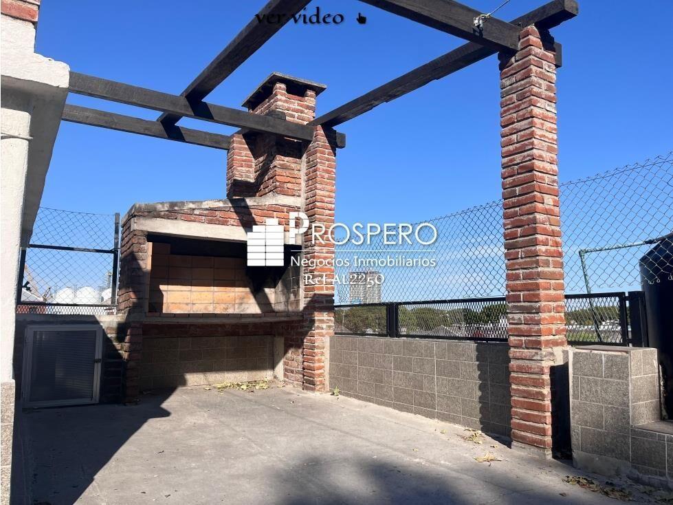 AL2250 venta casa 4 dorm Bella Vista/Parrillero