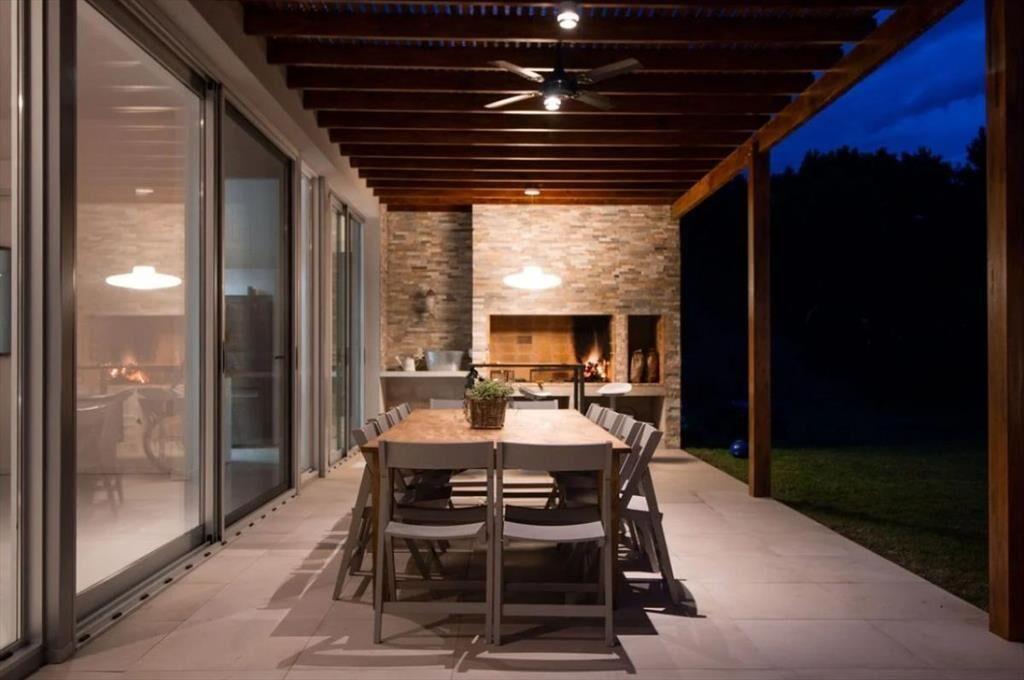 CASA DE 4 DORMITORIOS EN LAGUNA ESCONDIDA, JOSE IGNACIO