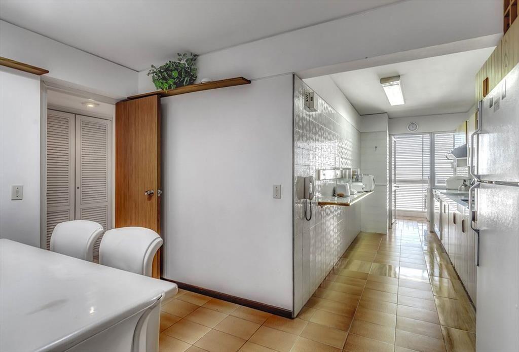 APARTAMENTO EN VENTA FRENTE AL MAR MANSA PISO ALTO