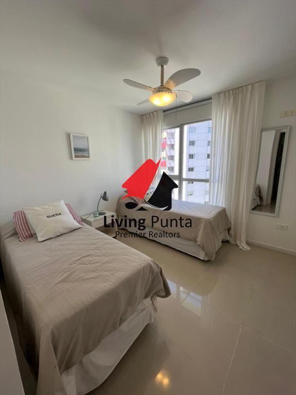 Apartamento a dos cuadras de Playa Brava