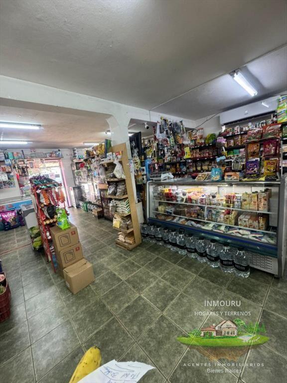 Vendo llave de amplio local ubicado en el Cerro
