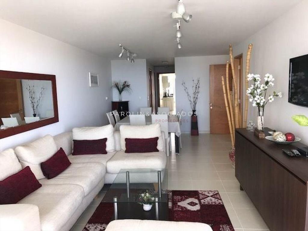 Apartamento en venta de 2 dormitorios en Season