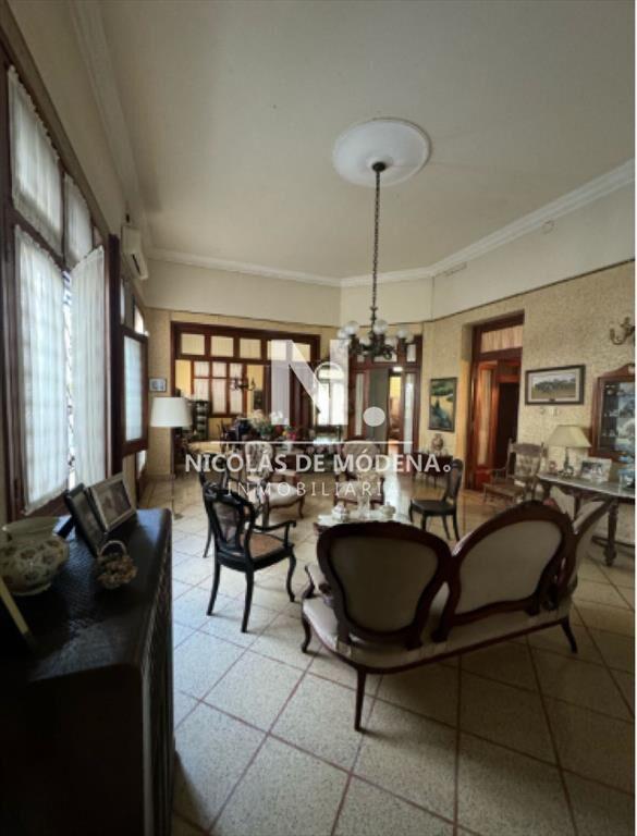 Hermosa casa en Venta en el corazÃ³n de Salto.