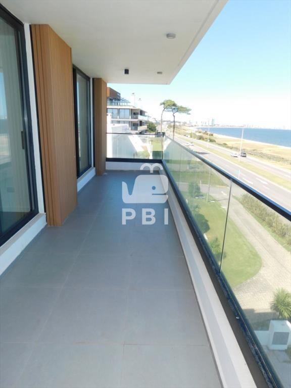 PENT HOUSE EN PINARES PRIMERA FILA 3 DORMITORIOS
