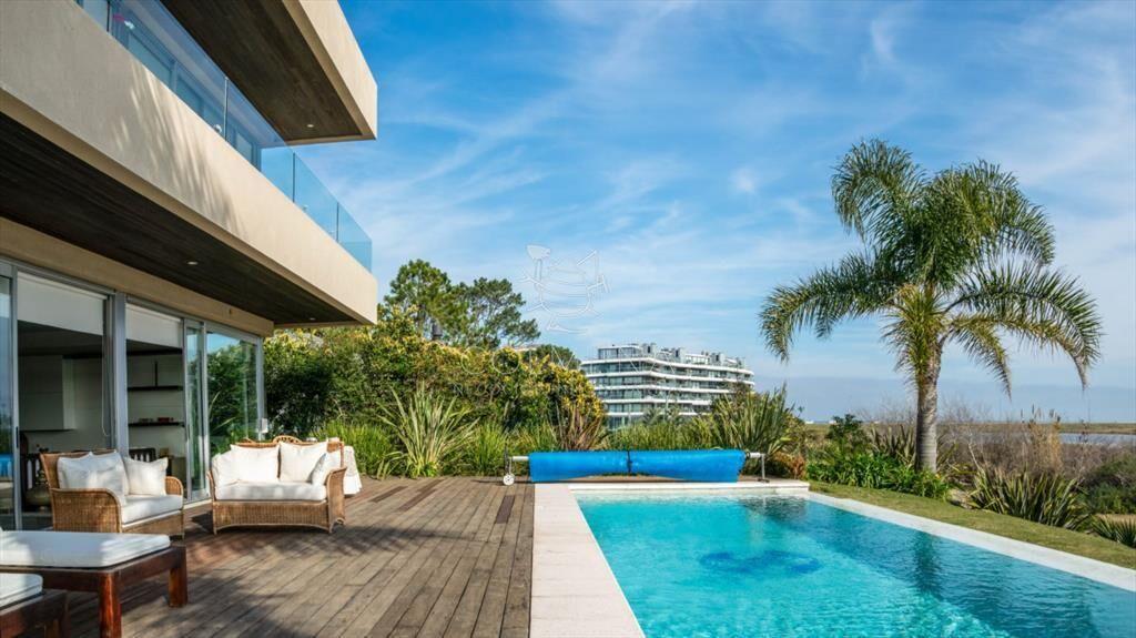 Venta casa en Laguna del Diario