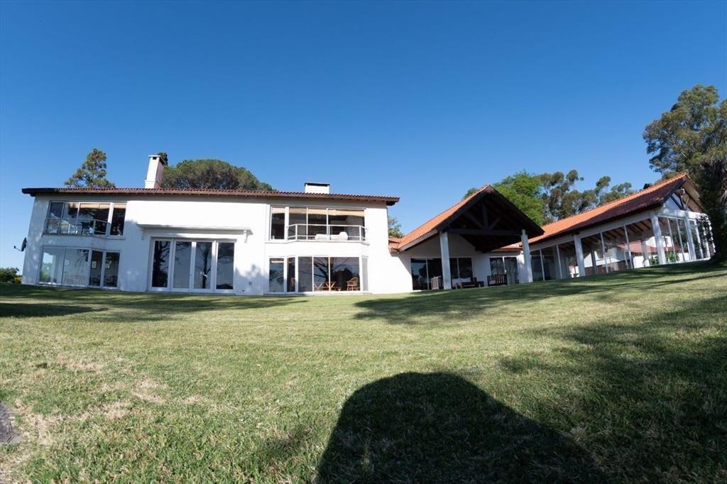 Venta casa y campo de 116 hectáreas en Melilla