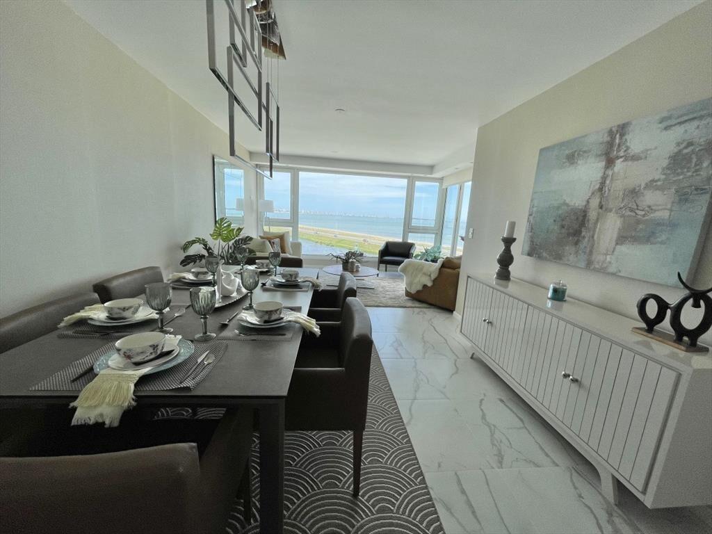 VENTA DE APARTAMENTO DE 3 SUITES FRENTE AL MAR EN