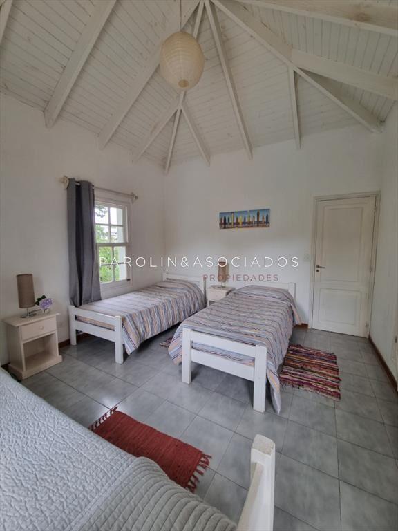 Casa en venta en La Barra a 3 cuadras de la Punta
