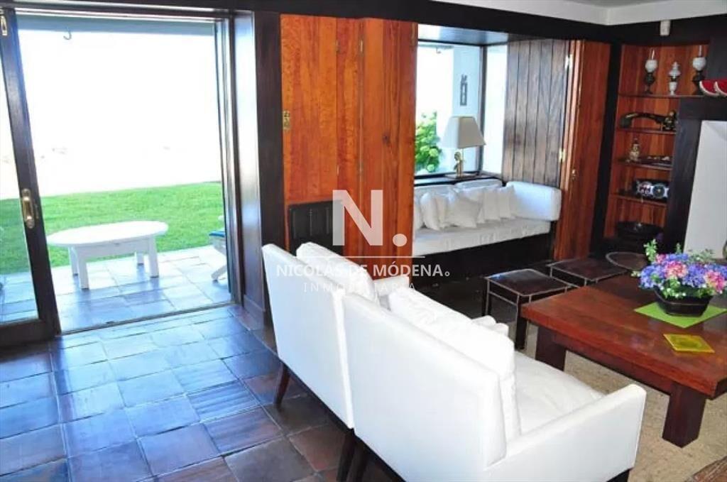 Oportunidad imperdible, departamento de 4 en