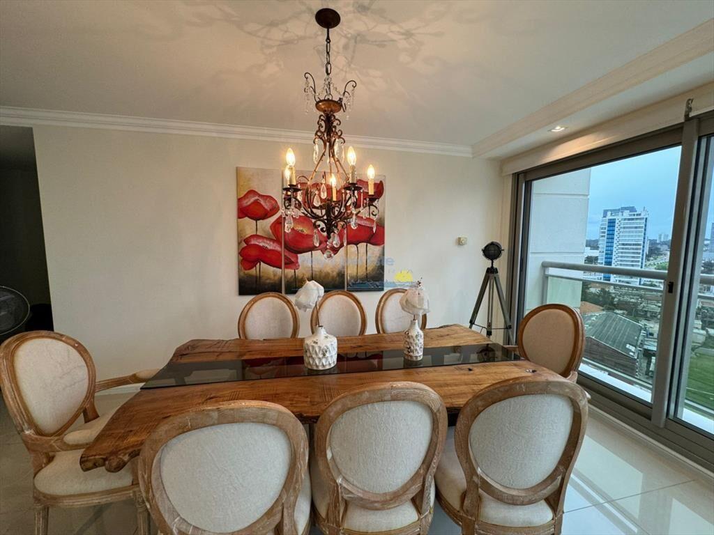 Apartamento en alquiler de temporada de 2 en , ,