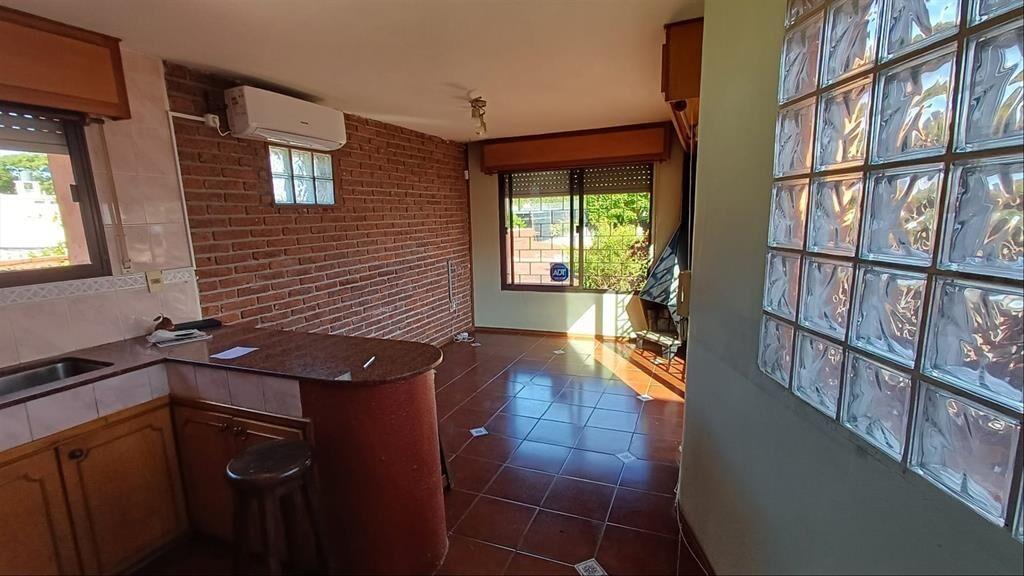PH con renta, 4 dormitorios, 2 baños,terraza parrillero