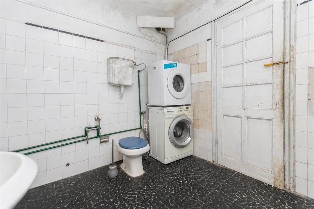Venta Casa con amplio terreno de 743 m2 frente 21 mts.