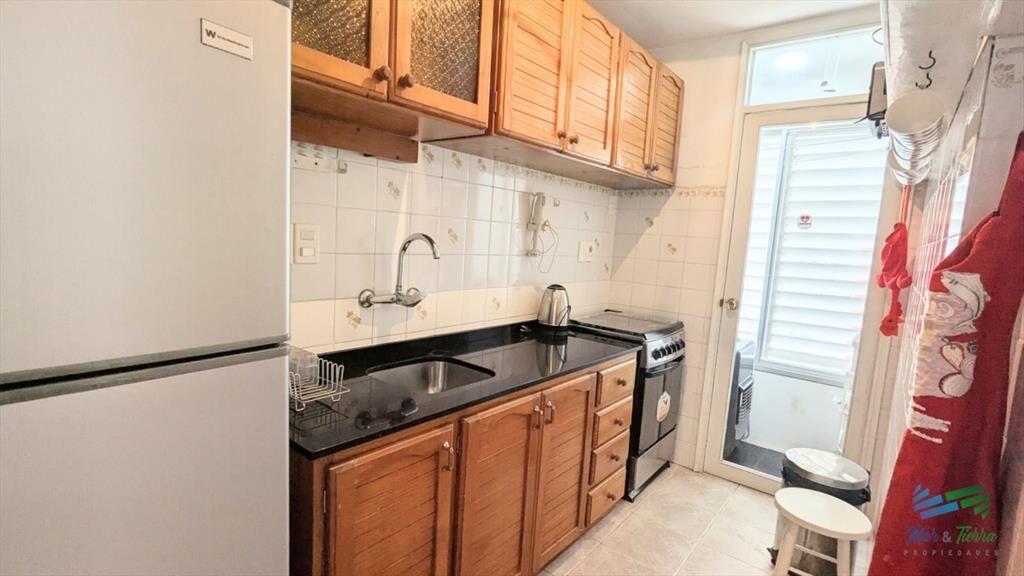 En venta apartamento 2 dormitorios con vista al mar y puert