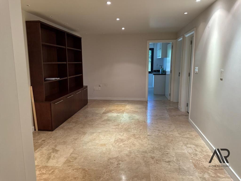 Apartamento en venta de 3 dormitorios c/ cochera en Carrasco