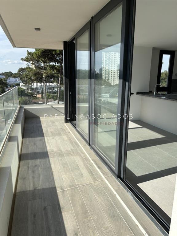 apartamento de 2 dormitorios moderno VIEW PUNTA DEL ESTE