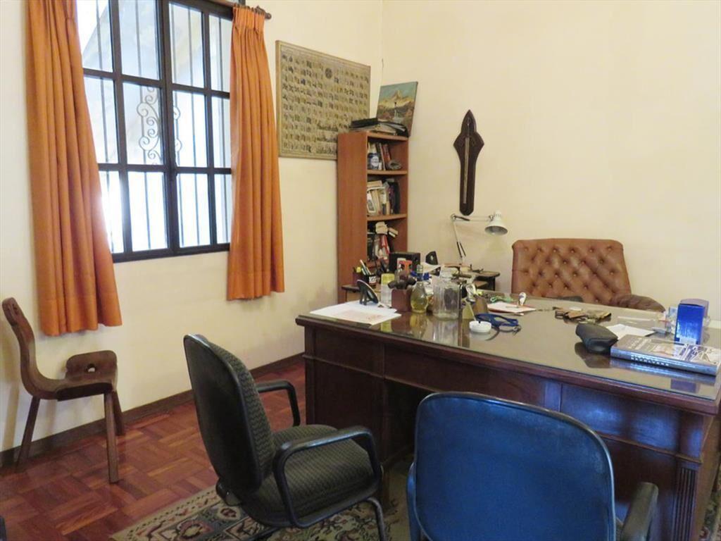 Venta Casa 5 dormitorios mas 10 ambientes ideal empresa o