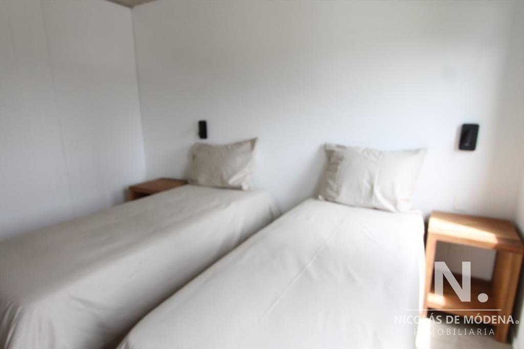 Apartamento en venta en Manantiales de 3 dormitorios con vi