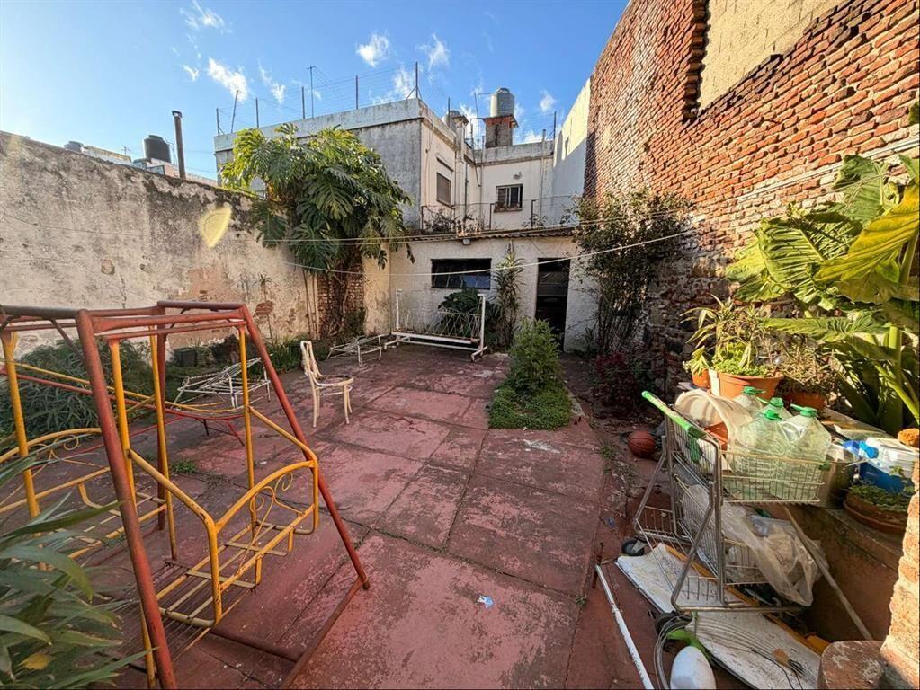Venta Casa 3 Dormitorios y local comercial La Blanqueada