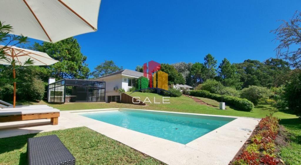 En venta espectacular casa de 5 dormitorios en