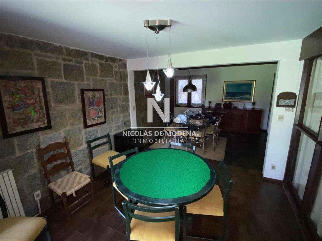 Hermosa Chalet en venta, Mansa., Bajo de Precio.
