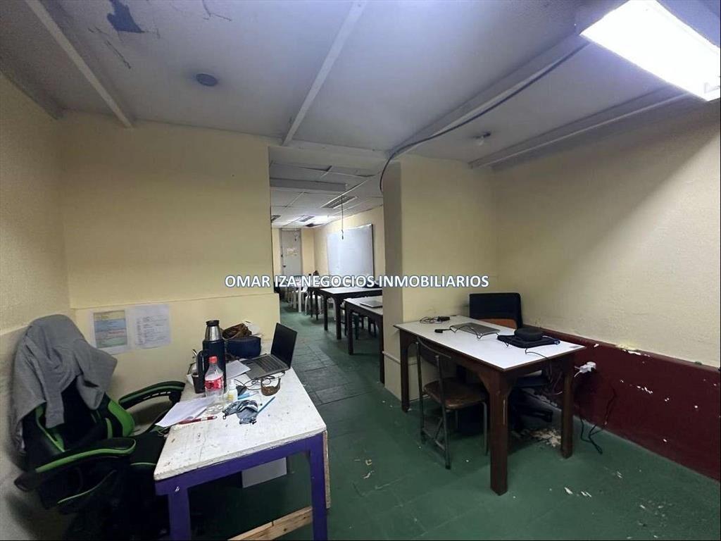 Venta casa sobre Br España, Parque Rodo - Con renta