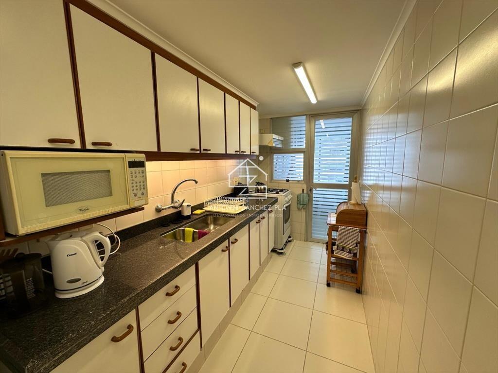Apartamento de 2 dormitorios y medio en Playa Brava , Punta