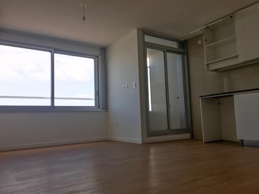 Venta con renta 2 dormitorios con garaje en Malvín - E-To...