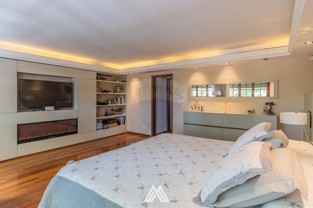 VENTA CASA CARRASCO SUR 4 DORM PISCINA PROX RBLA