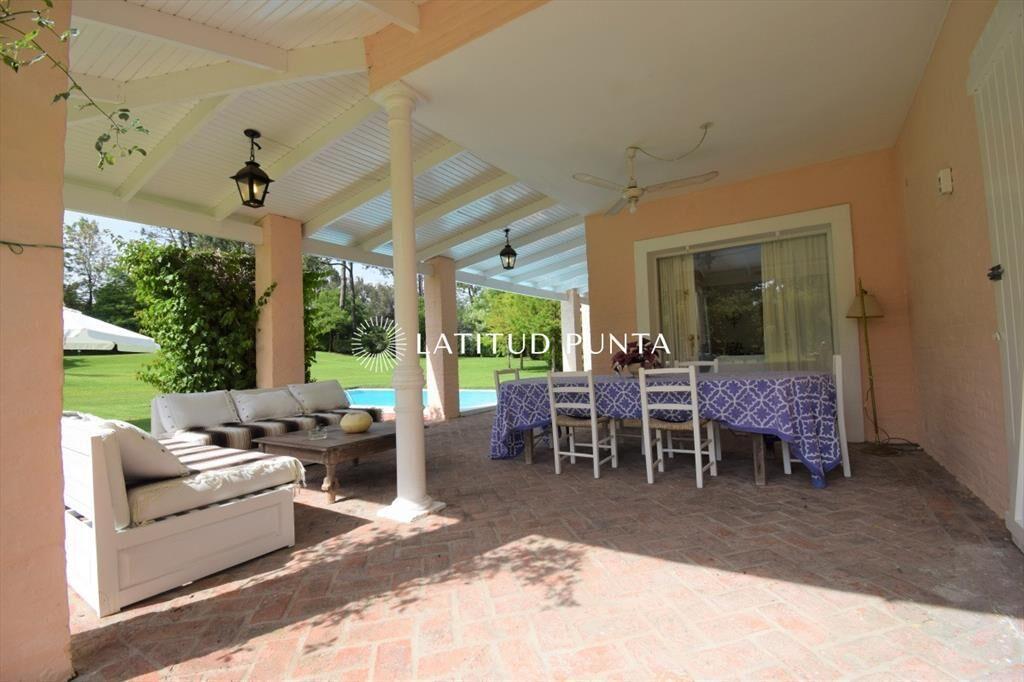 Casa de 5 dormitorios en Rincón del Indio