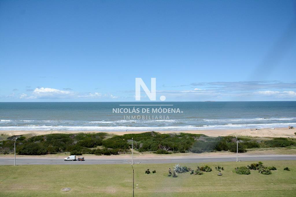 Departamento en Torre Lobos en alquiler frente al