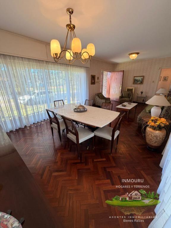 Venta de Casa a metros de Antel Arena
