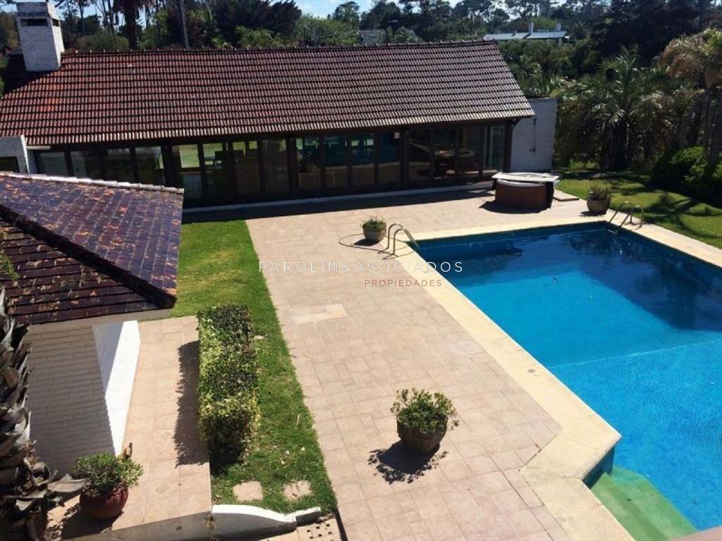 Casa en venta de 4 dormitorios ideal para proyecto en Playa