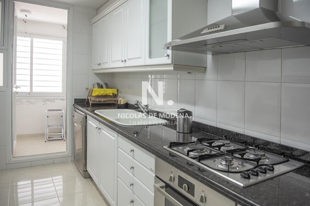 Vende apartamento esquinero en Le Jardin, Punta
